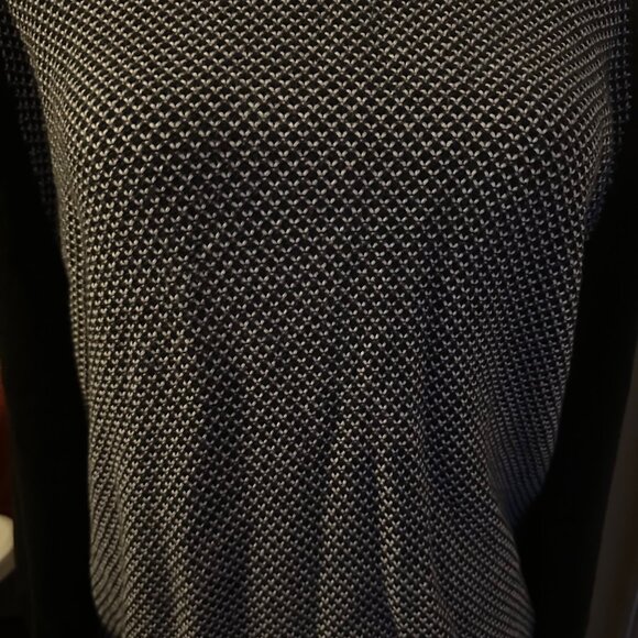 Roebuck & Co. black and white size M sweater - Picture 7 of 7